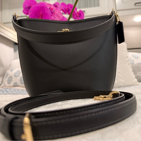 Coach Town Bucket Bag, Like-New! - Picture 7 of 11